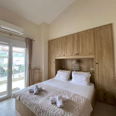Villa Nikoleti Luxury Living นิกิติ ภายนอก รูปภาพ