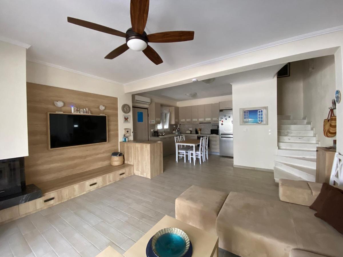 Villa Nikoleti Luxury Living นิกิติ ภายนอก รูปภาพ
