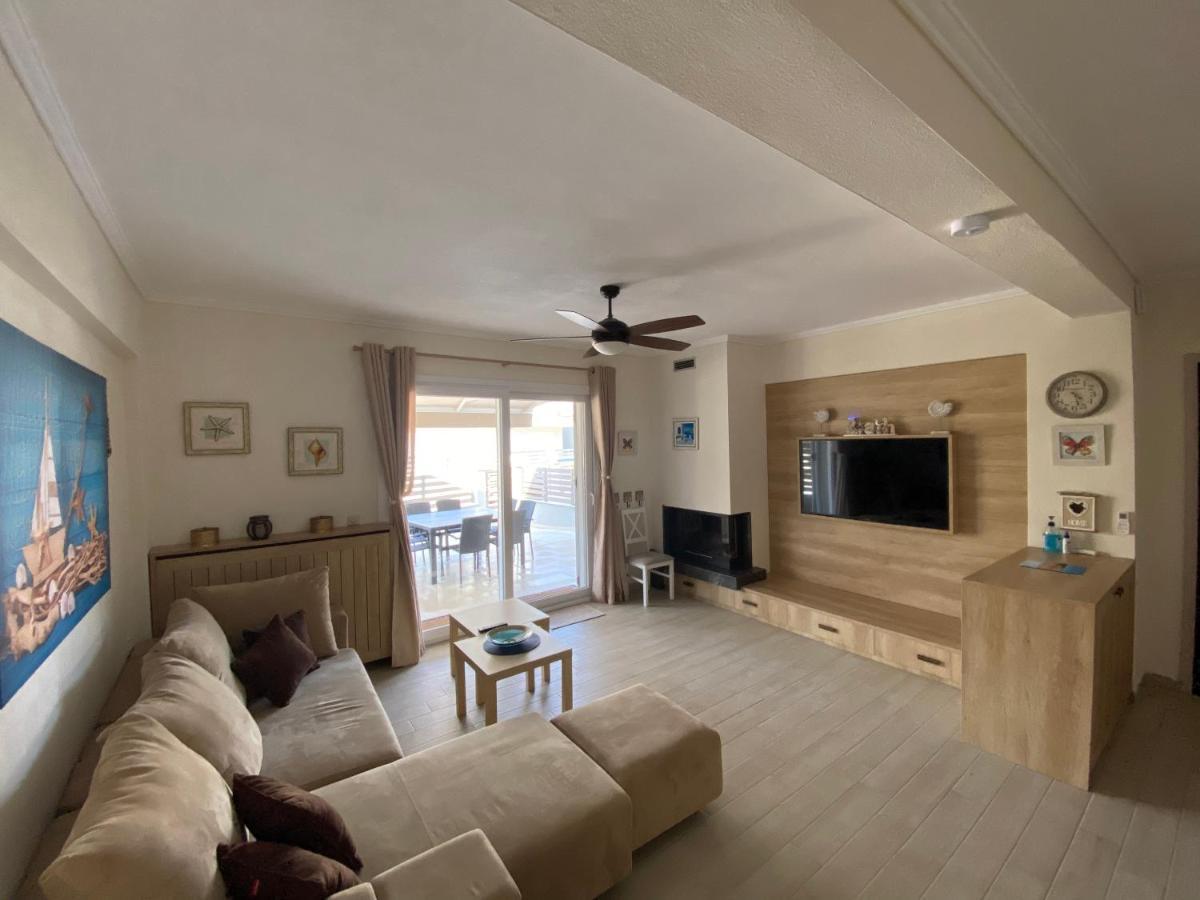 Villa Nikoleti Luxury Living นิกิติ ภายนอก รูปภาพ