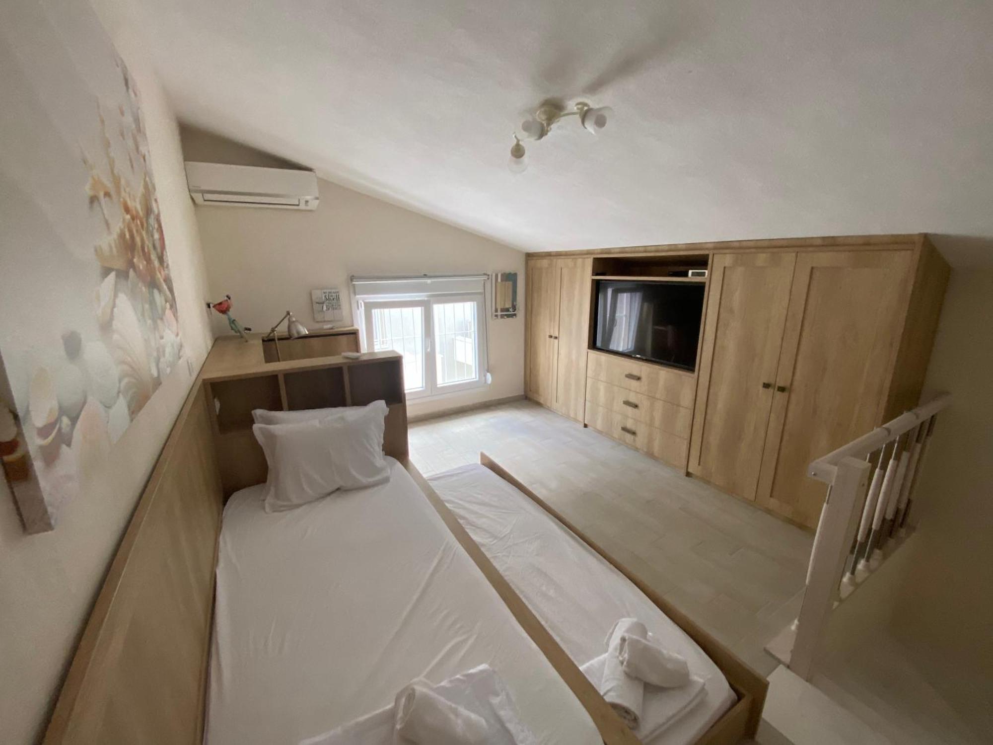 Villa Nikoleti Luxury Living นิกิติ ภายนอก รูปภาพ